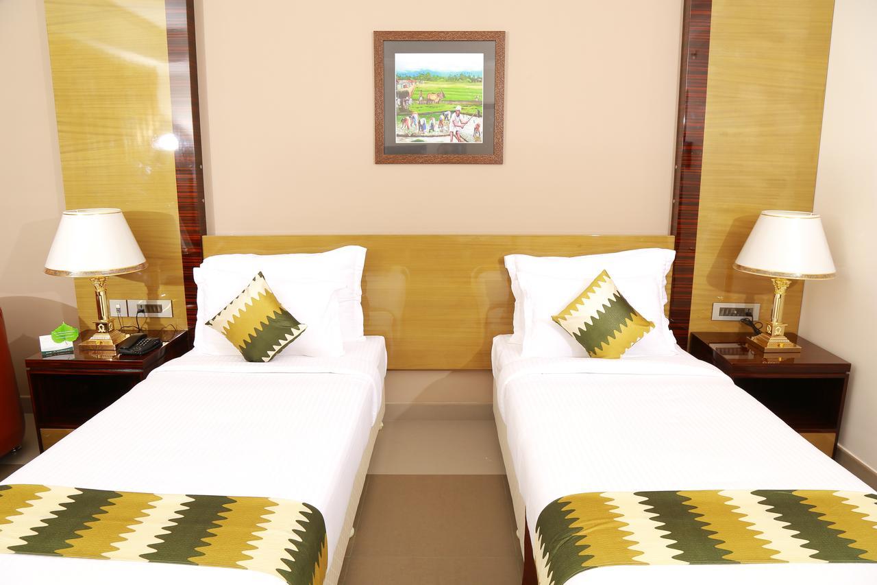 Hotel Bonanza Alappuzha Kültér fotó